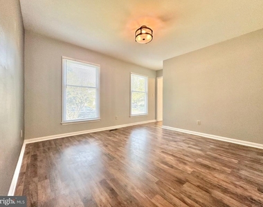 8337 Colony Circle - Photo Thumbnail 10