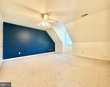 8337 Colony Circle - Photo Thumbnail 16