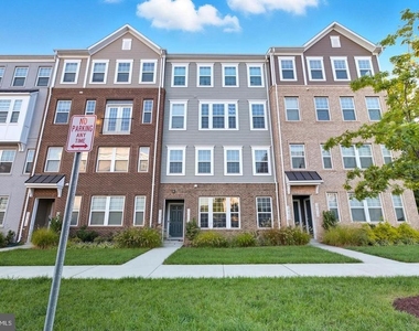 10414 John Glenn Street - Photo Thumbnail 1