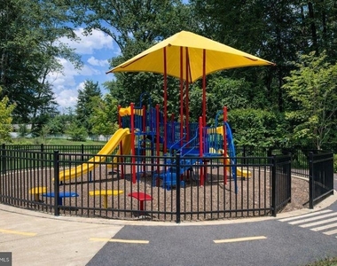 10414 John Glenn Street - Photo Thumbnail 33