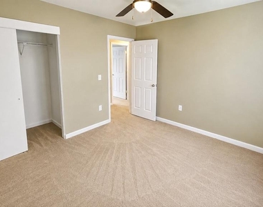 4105 Farmer Place - Photo Thumbnail 28