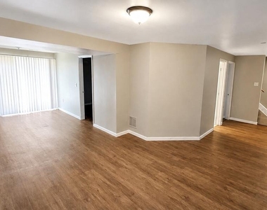 4105 Farmer Place - Photo Thumbnail 14