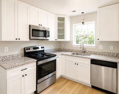 4105 Farmer Place - Photo Thumbnail 9