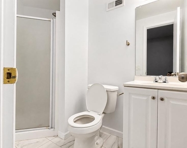 4105 Farmer Place - Photo Thumbnail 18