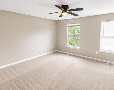 4105 Farmer Place - Photo Thumbnail 20