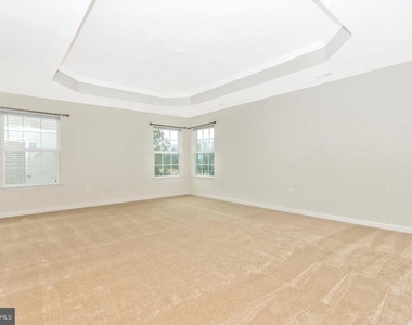 13910 Shannock Lane - Photo Thumbnail 16