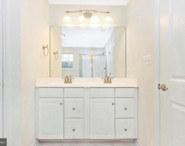 13910 Shannock Lane - Photo Thumbnail 22