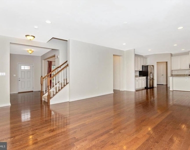 13910 Shannock Lane - Photo Thumbnail 11