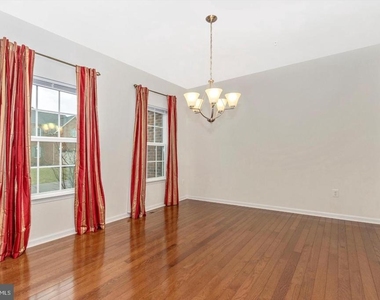 13910 Shannock Lane - Photo Thumbnail 9