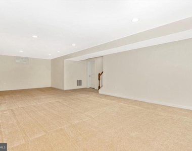 13910 Shannock Lane - Photo Thumbnail 33