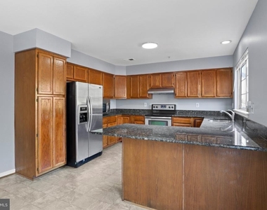 11420 Hermosa Drive - Photo Thumbnail 6