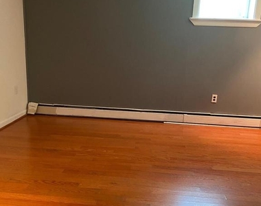 3111 Ritchie Road - Photo Thumbnail 10