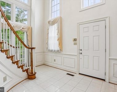 8912 Barrowgate Court - Photo Thumbnail 1