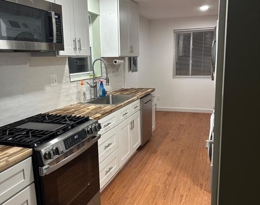 8411 11th Avenue - Photo Thumbnail 17