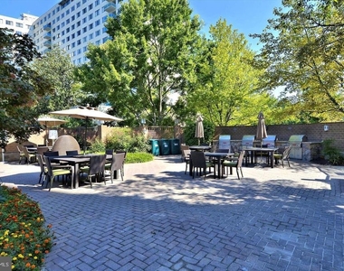 10101 Grosvenor Place - Photo Thumbnail 40
