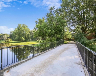 10101 Grosvenor Place - Photo Thumbnail 41