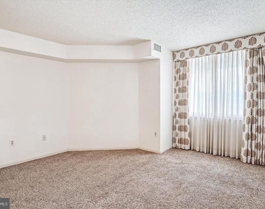 10101 Grosvenor Place - Photo Thumbnail 21
