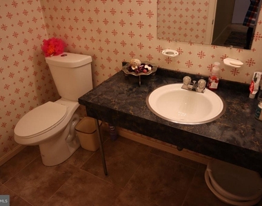 10951 Amherst Avenue - Photo Thumbnail 25
