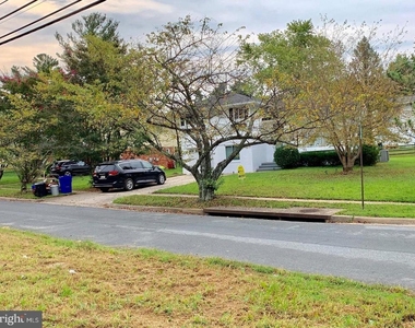 6414 Wilson Lane - Photo Thumbnail 30