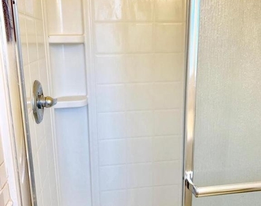 6414 Wilson Lane - Photo Thumbnail 20