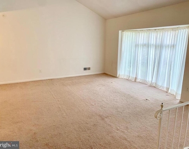 6414 Wilson Lane - Photo Thumbnail 2