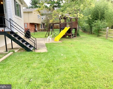 6414 Wilson Lane - Photo Thumbnail 29