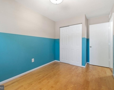 2401 Normandy Square Place - Photo Thumbnail 26