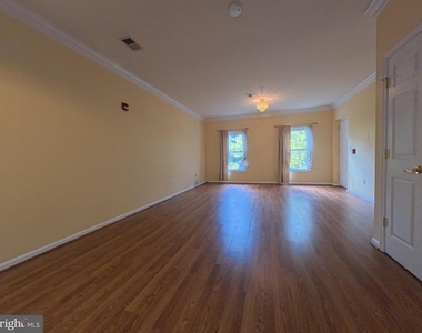 236 Main Street - Photo Thumbnail 3