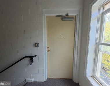 236 Main Street - Photo Thumbnail 2