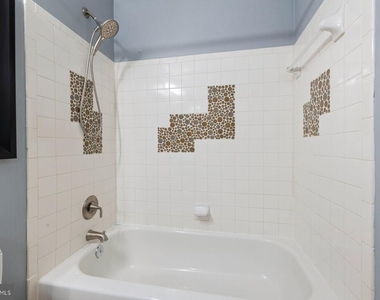 2401 Normandy Square Place - Photo Thumbnail 20