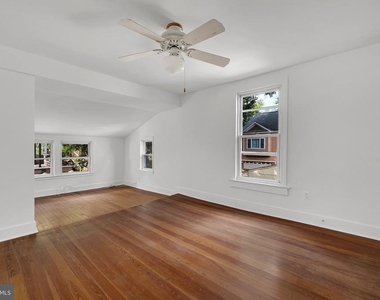 710 Silver Spring Avenue - Photo Thumbnail 20