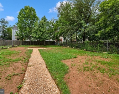 710 Silver Spring Avenue - Photo Thumbnail 35
