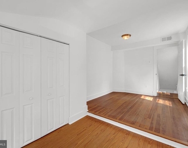 710 Silver Spring Avenue - Photo Thumbnail 25