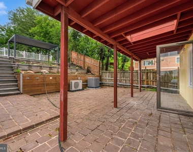 710 Silver Spring Avenue - Photo Thumbnail 33