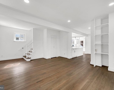 710 Silver Spring Avenue - Photo Thumbnail 11