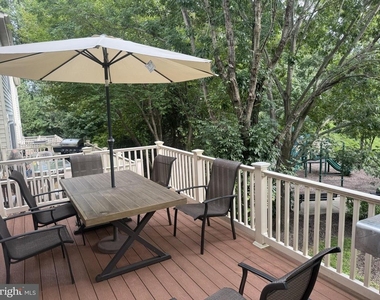 3008 Hollow Crest Place - Photo Thumbnail 11