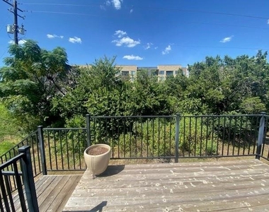 7409 Merrick Ln - Photo Thumbnail 28