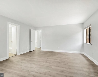 114 Monroe Street - Photo Thumbnail 10