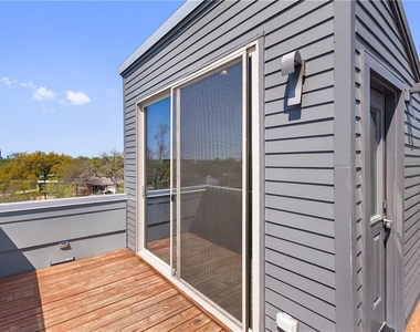 2702 Crest Ave - Photo Thumbnail 23