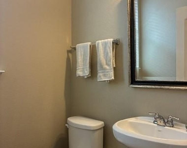 1512 Gautami Dr - Photo Thumbnail 9