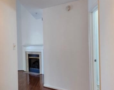 9150 Gracious End Court - Photo Thumbnail 4