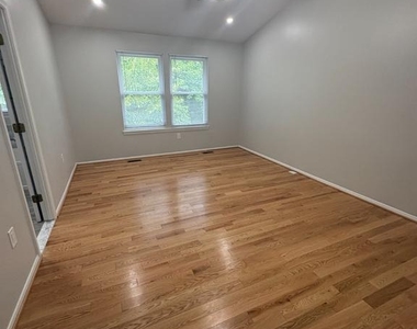 7779 Chatfield Lane - Photo Thumbnail 11