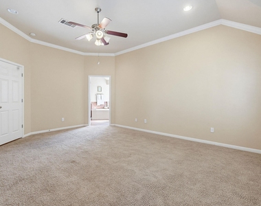 16305 Almaden Dr - Photo Thumbnail 15