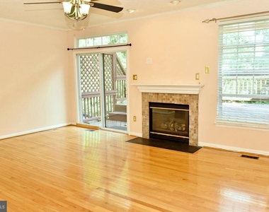 7005 Cradlerock Farm Court - Photo Thumbnail 4