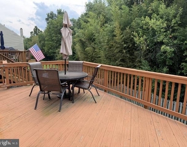 6206 Manchester Way - Photo Thumbnail 18