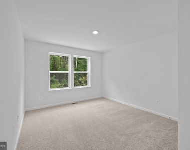 9942-a Count Fleet Crescent - Photo Thumbnail 23