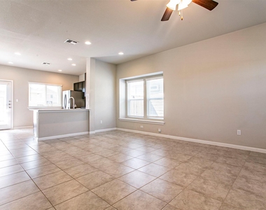 133 Duck Creek Trl - Photo Thumbnail 4