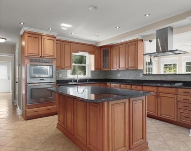 10217 Tuscany Road - Photo Thumbnail 14