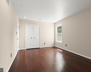 10217 Tuscany Road - Photo Thumbnail 28