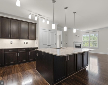 10520 Resort Road - Photo Thumbnail 12